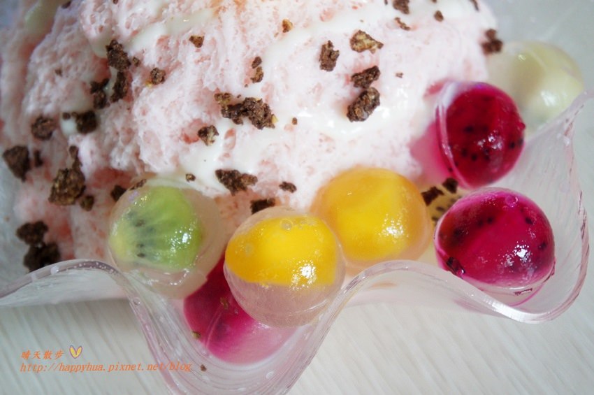 方塊熊cube Bear 尚德總店 銅板價吃好冰黑糖剉冰元起創意雪花冰 爆漿布丁 獨家寒天水果龍珠小資族 學生族冰涼一夏的好選擇 近中國醫藥大學 晴天散步