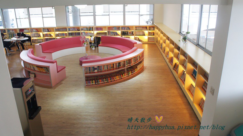 豐原圖書館二樓 兒童書區 (8).JPG